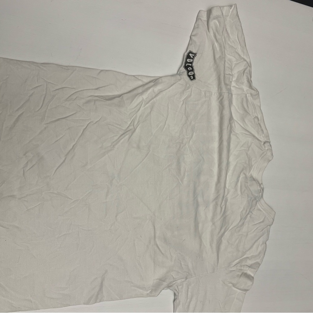Y2k Volcom Tee - image 3